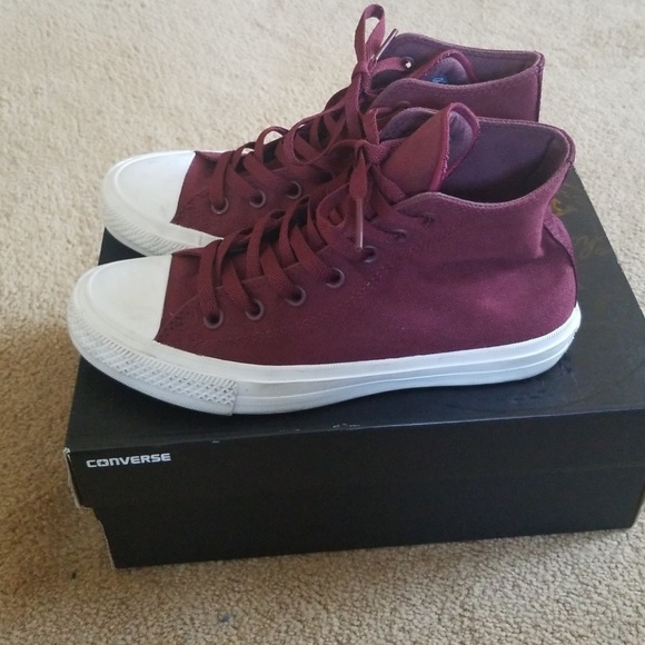 Converse - Picture 2 of 4